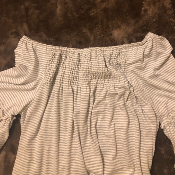 2/ $15 Boho chic off the shoulder ✌🏼 - Picture 2 of 5